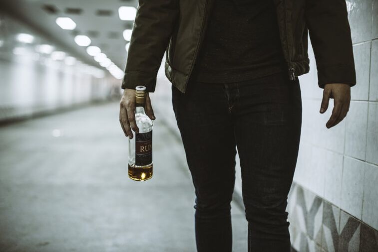 De gevolgen van alcohol voor persoonlijkheid